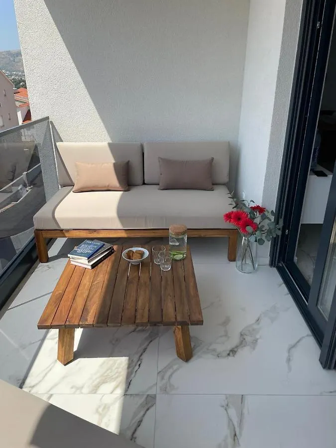 Lavender Tree - Luxury Apartments Trogir