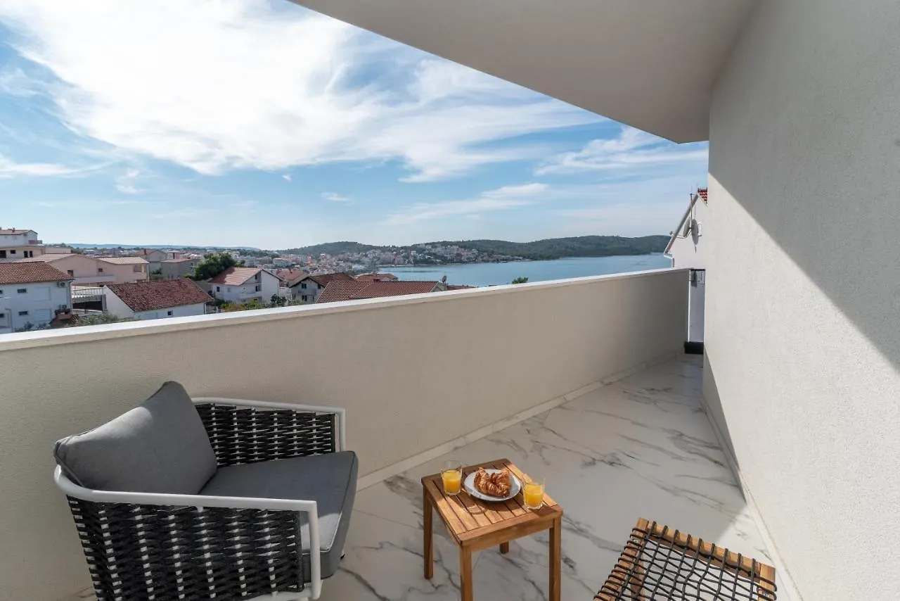 Lavender Tree - Luxury Apartments Trogir 0*,
